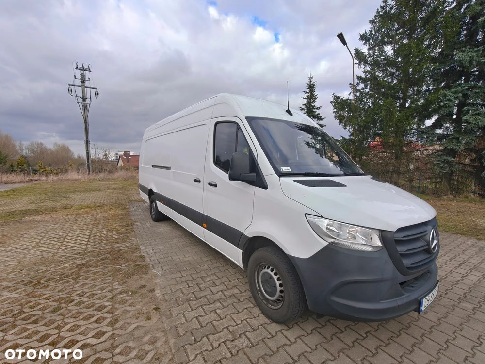 Mercedes-Benz Sprinter - 4