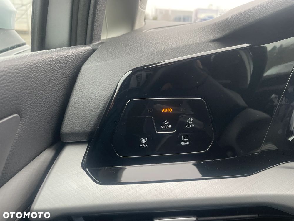 Volkswagen Golf 2.0 TDI - 24