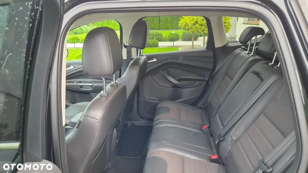 Ford Kuga 2.0 TDCi 4x4 Titanium - 24