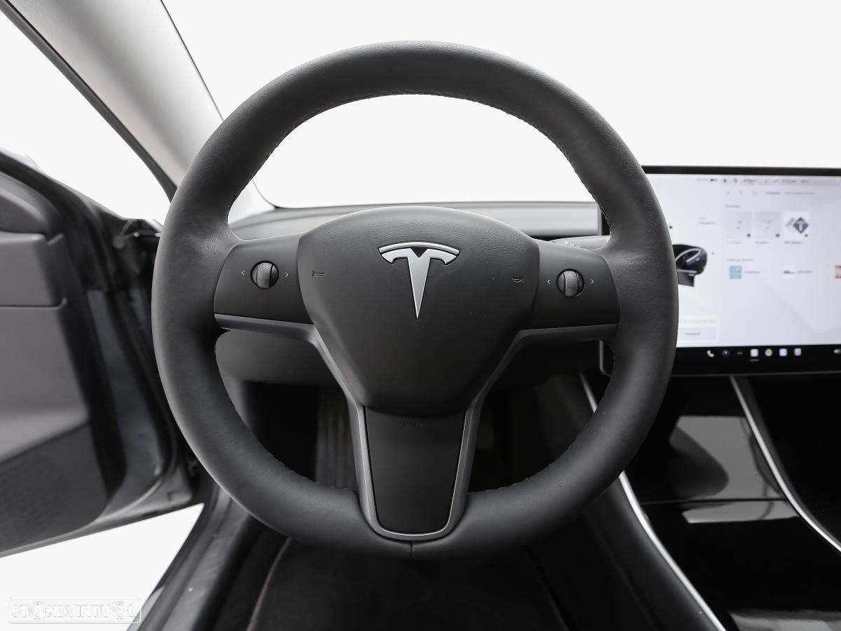 Tesla Model 3 Long-Range Dual Motor AWD - 16