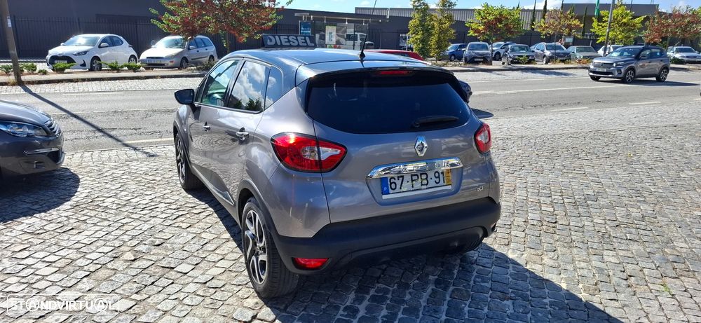Renault Captur 1.5 dCi Exclusive - 3