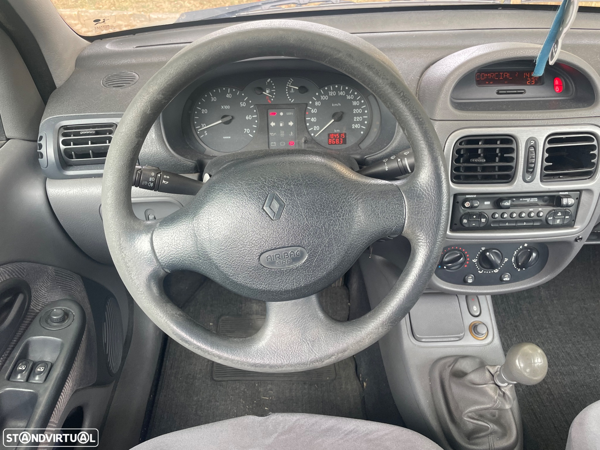 Renault Clio 1.9 D RXE - 11
