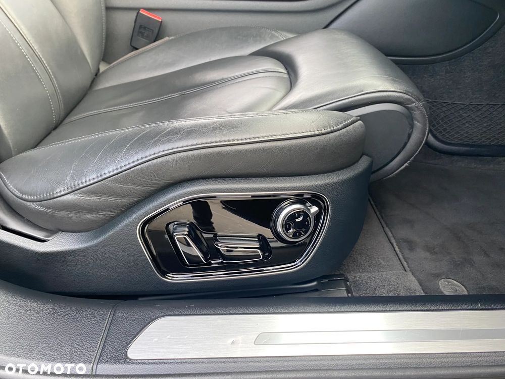 Audi A8 3.0 TDI DPF quattro tiptronic - 29