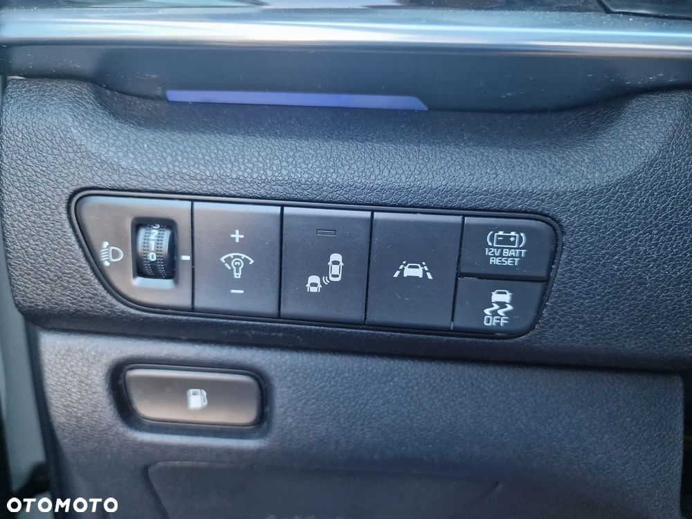 Kia Niro 1.6 GDI Hybrid Business Line - 21