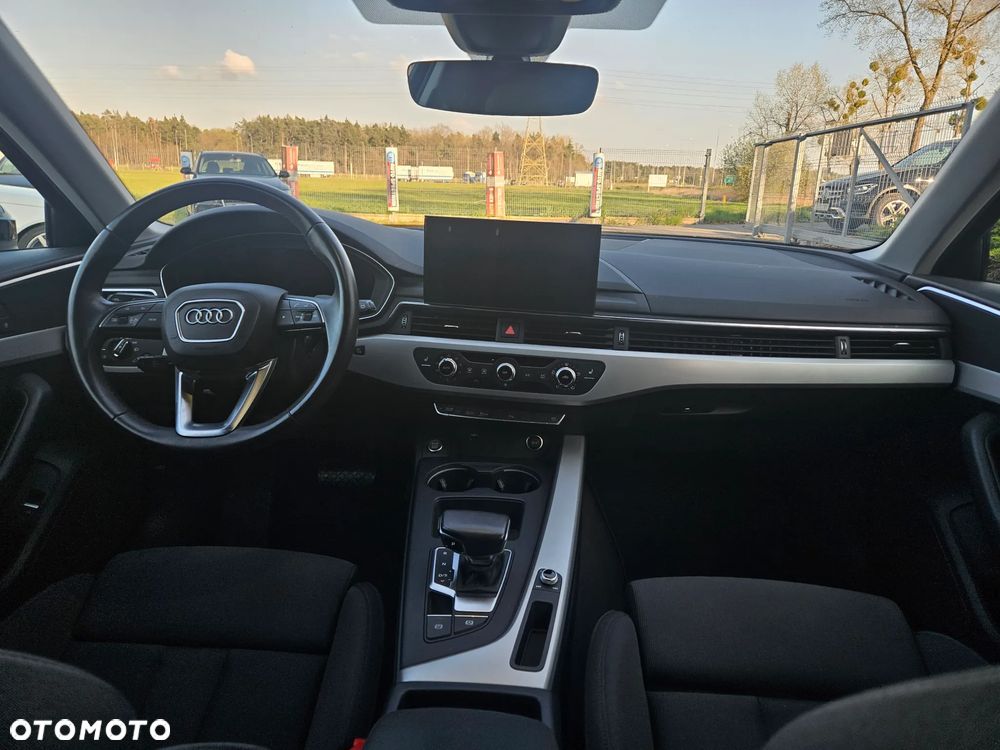 Audi A4 Avant 40 TFSI S tronic - 29