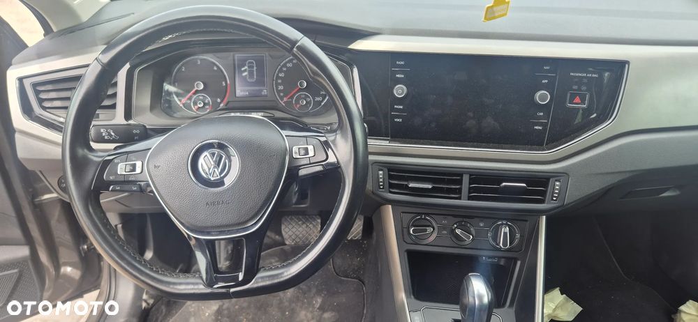 Volkswagen Polo - 30