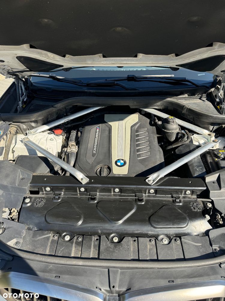 BMW X5 M M50d - 14