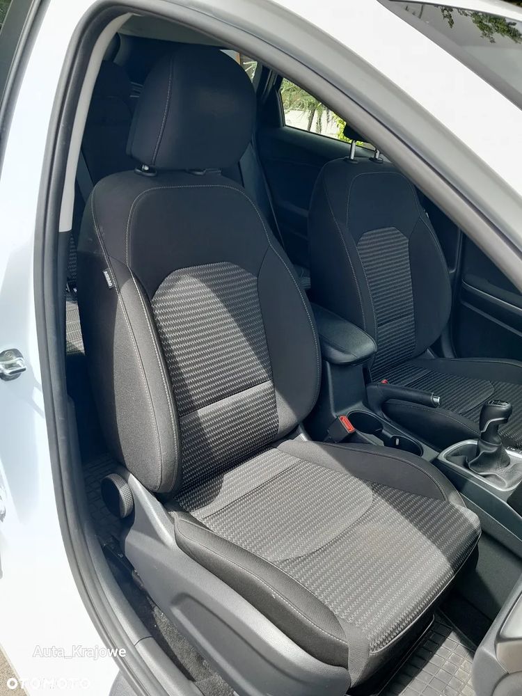 Kia Ceed 1.5 T-GDI M - 28