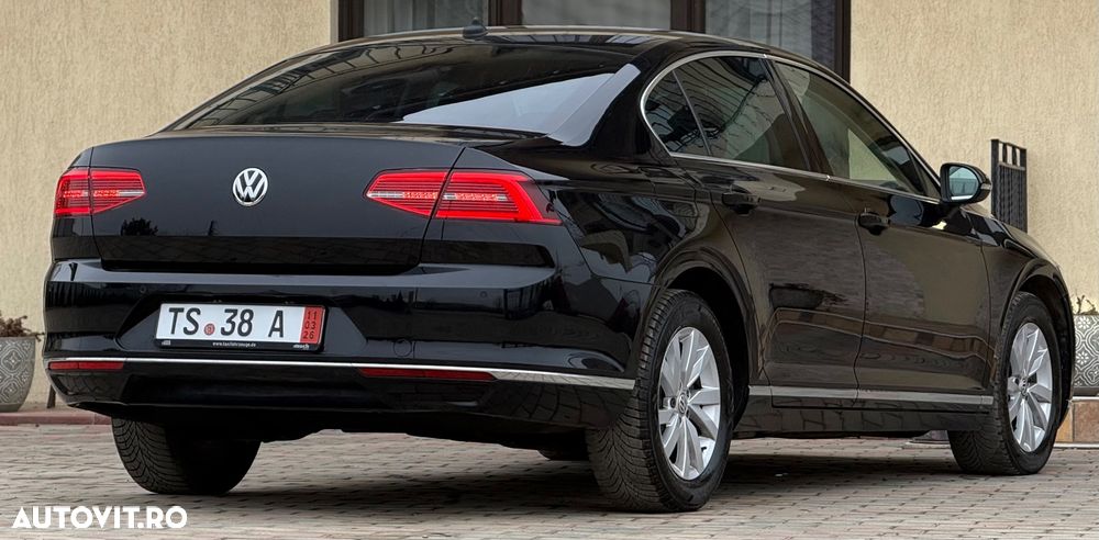 Volkswagen Passat 2.0 TDI DSG Highline - 4