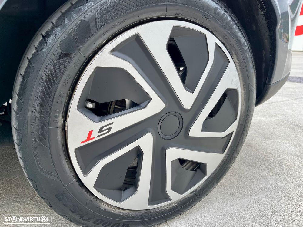 Renault Clio Sport Tourer 1.5 dCi Zen - 43