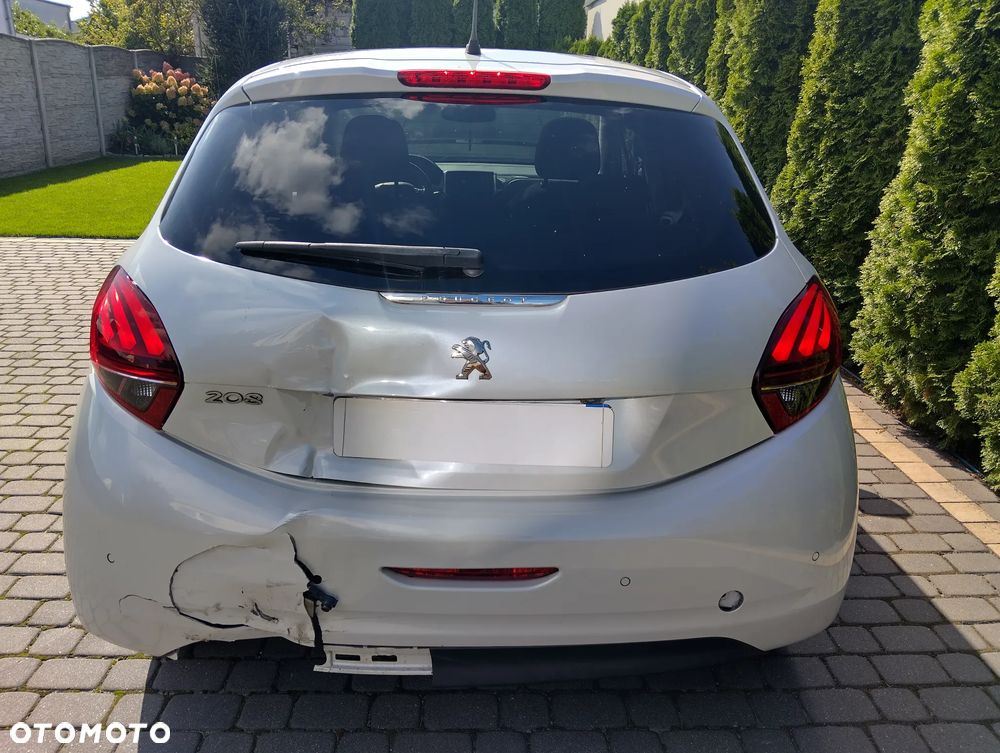 Peugeot 208 PureTech 82 Start & Stop Tech Edition - 4