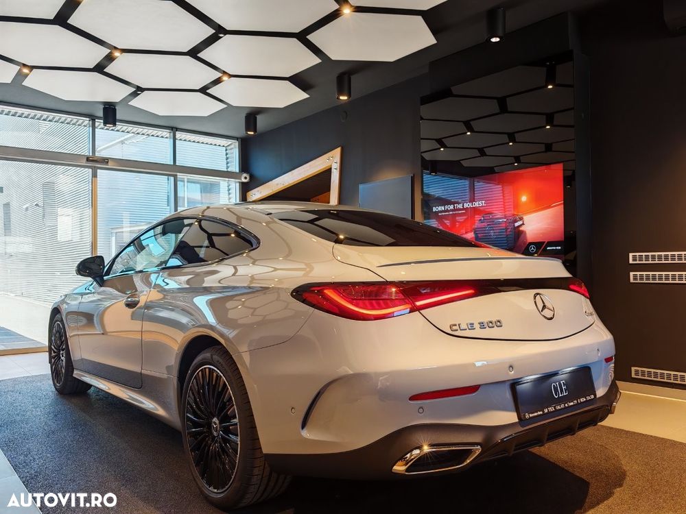 Mercedes-Benz CLE 300 4MATIC Aut. MHEV - 12
