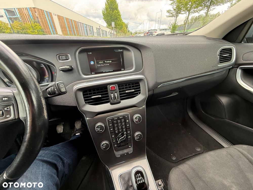 Volvo V40 D4 Momentum - 15