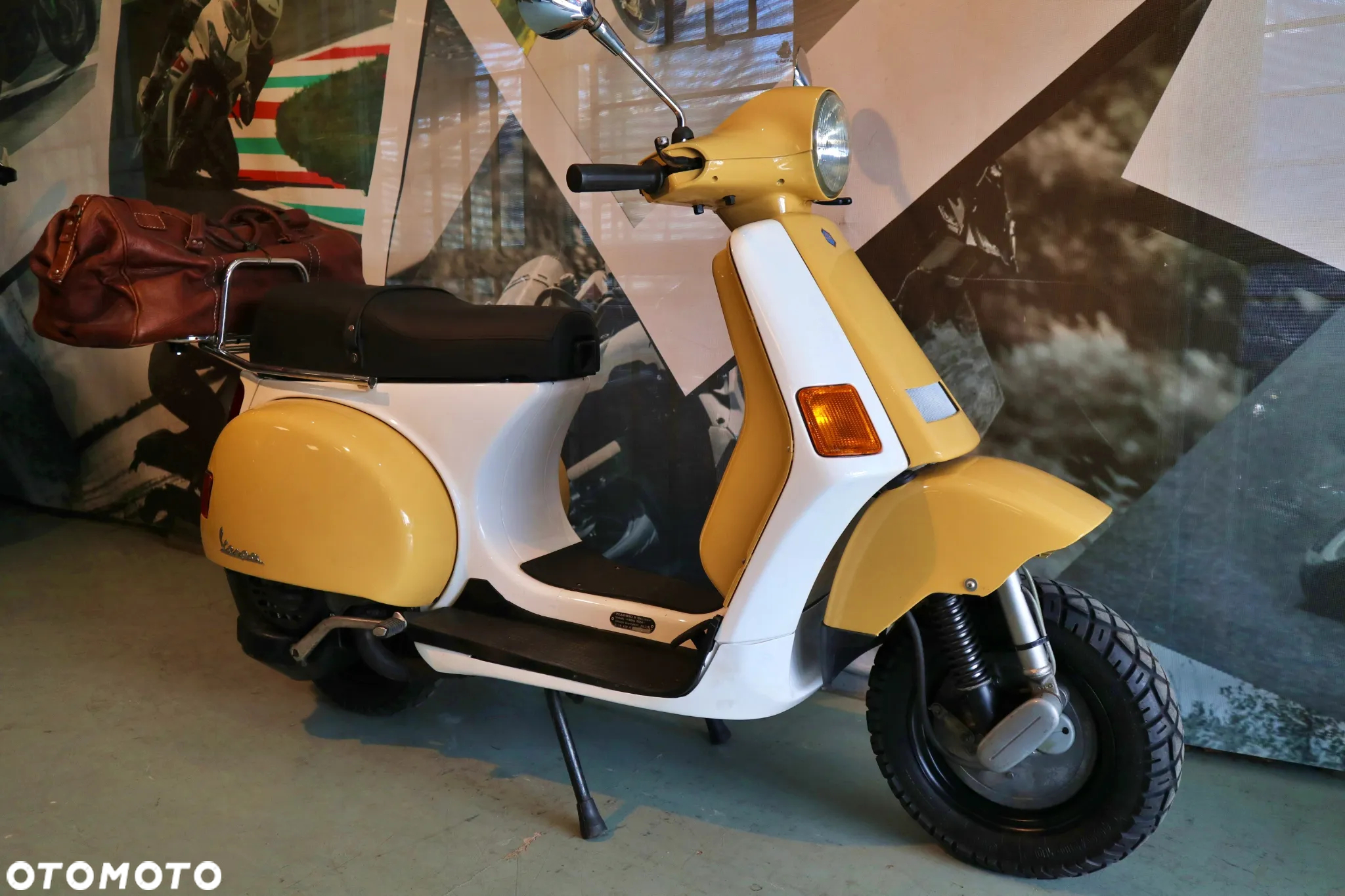 Piaggio Vespa - 10