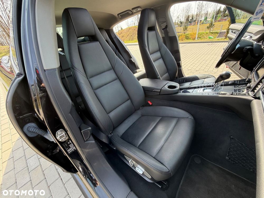 Porsche Panamera Platinum Edition - 25