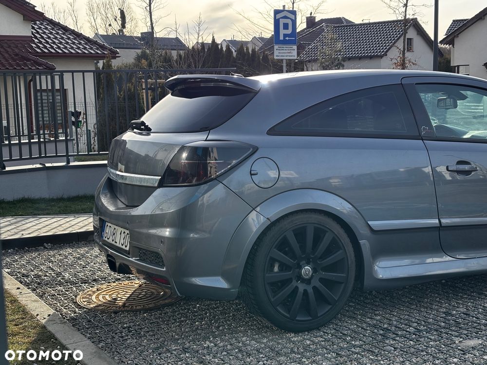 Opel Astra 2.0 T OPC - 6