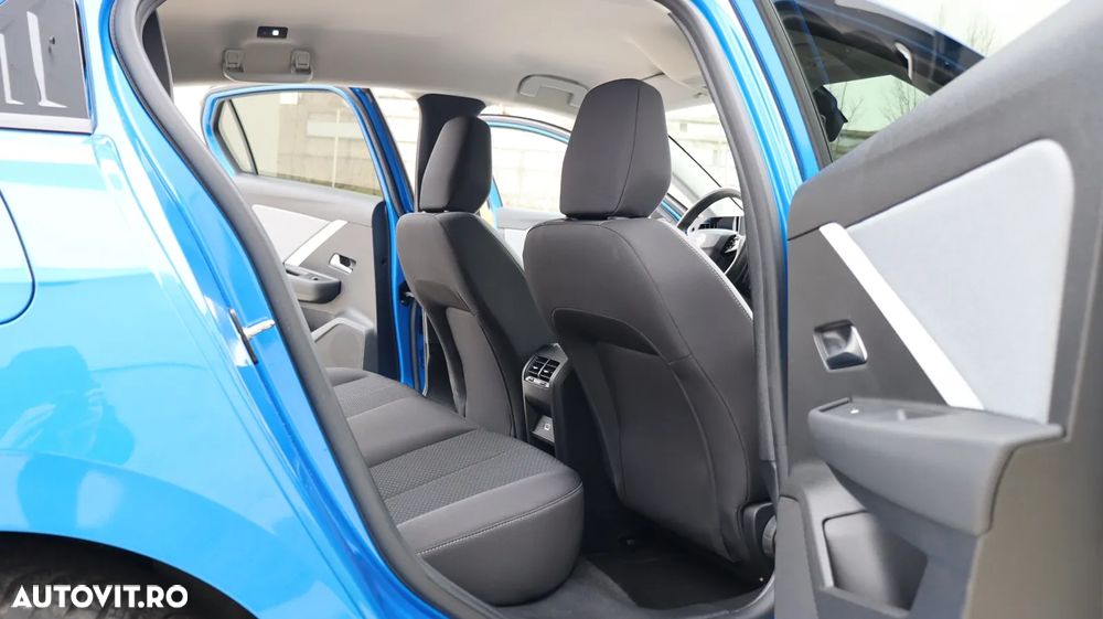 Opel Astra 1.6L Turbo PHEV AT8 Business Edition - 14