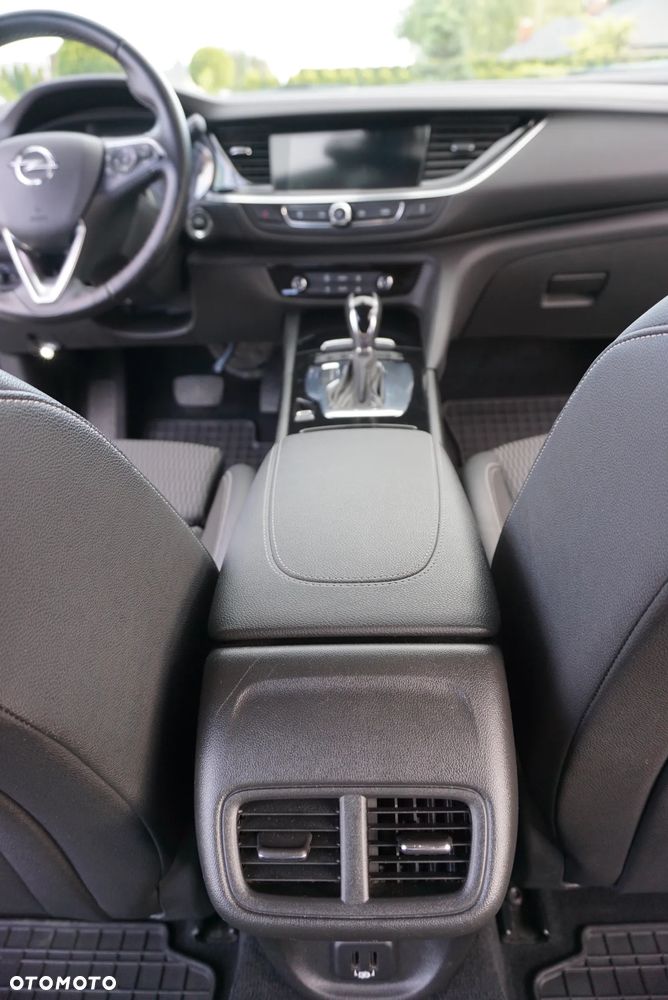 Opel Insignia 1.6 T Innovation S&S - 20