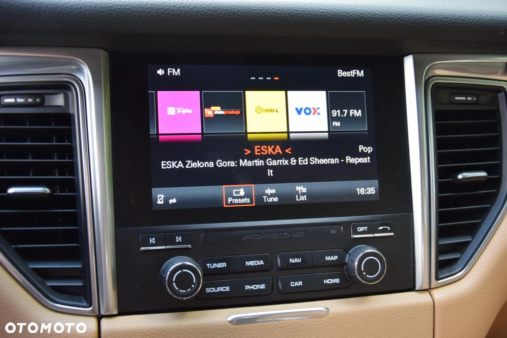 Porsche Macan Standard - 26