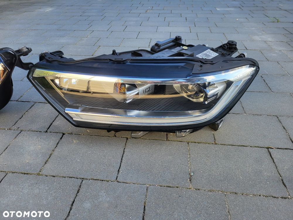 VW T-ROC LAMPY PRZEDNIE LEWA PRAWA IQ LIGHT 2GA941036AF 2GA941035AF - 2