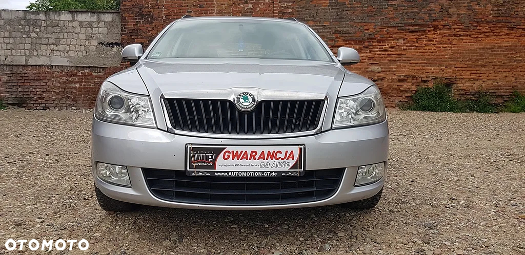 Skoda Octavia 1.6 TDI 4x4 Ambiente - 2