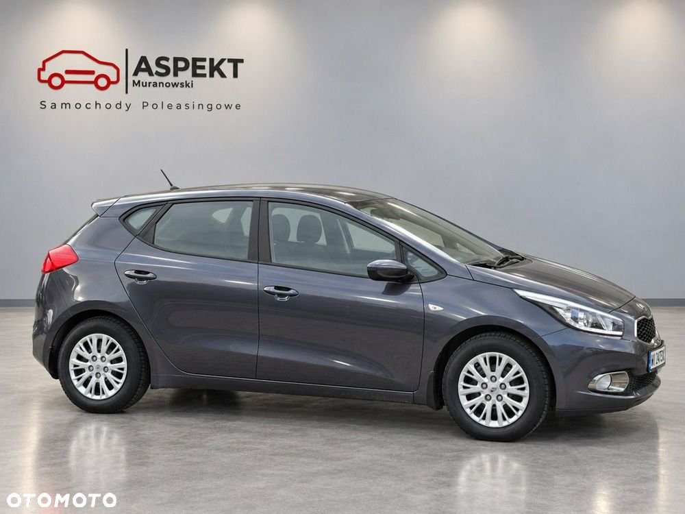 Kia Ceed - 16