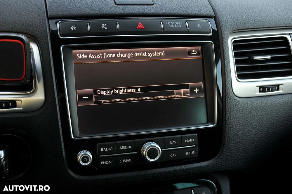 Volkswagen Touareg - 19