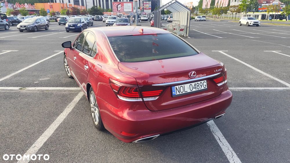 Lexus LS - 13