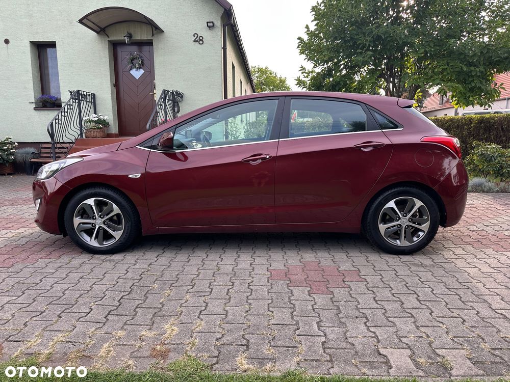 Hyundai i30 blue 1.4 Style - 4