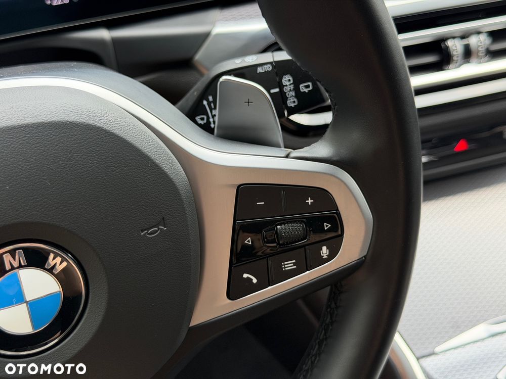BMW Seria 3 330i M Sport sport - 16