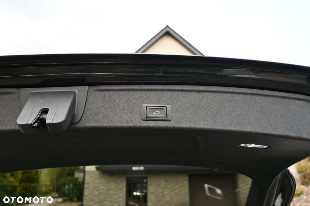 Audi A4 Avant 40 TFSI S tronic S line - 35