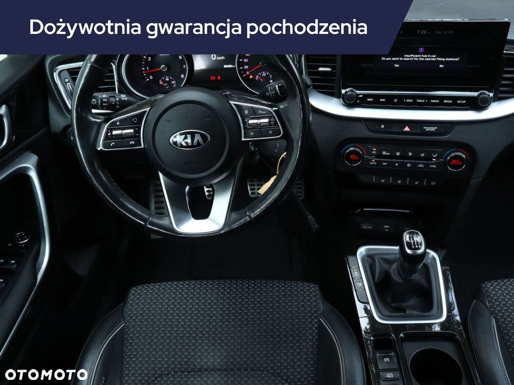Kia Ceed - 9