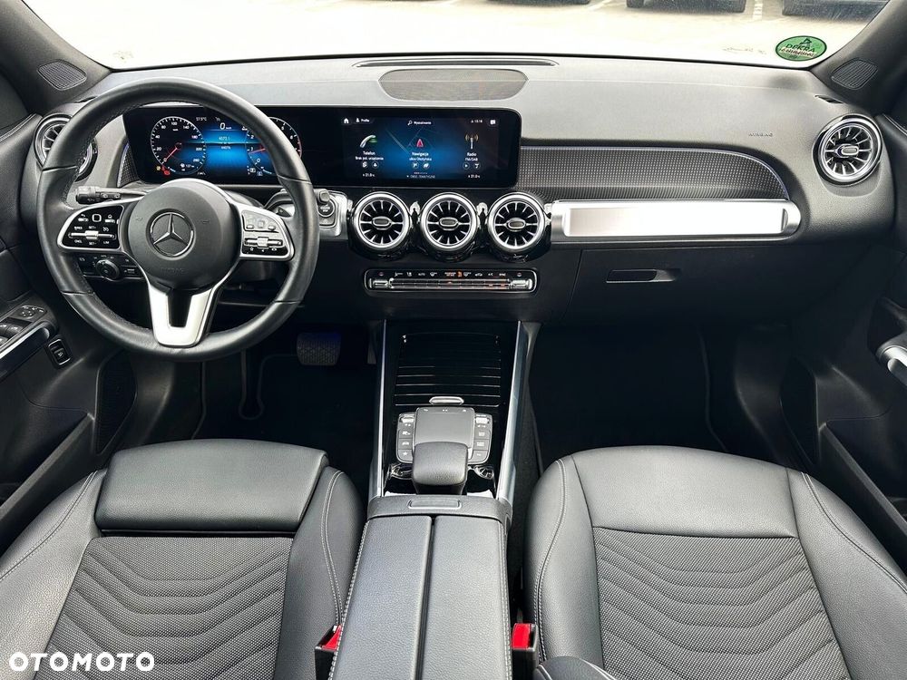 Mercedes-Benz GLB - 8