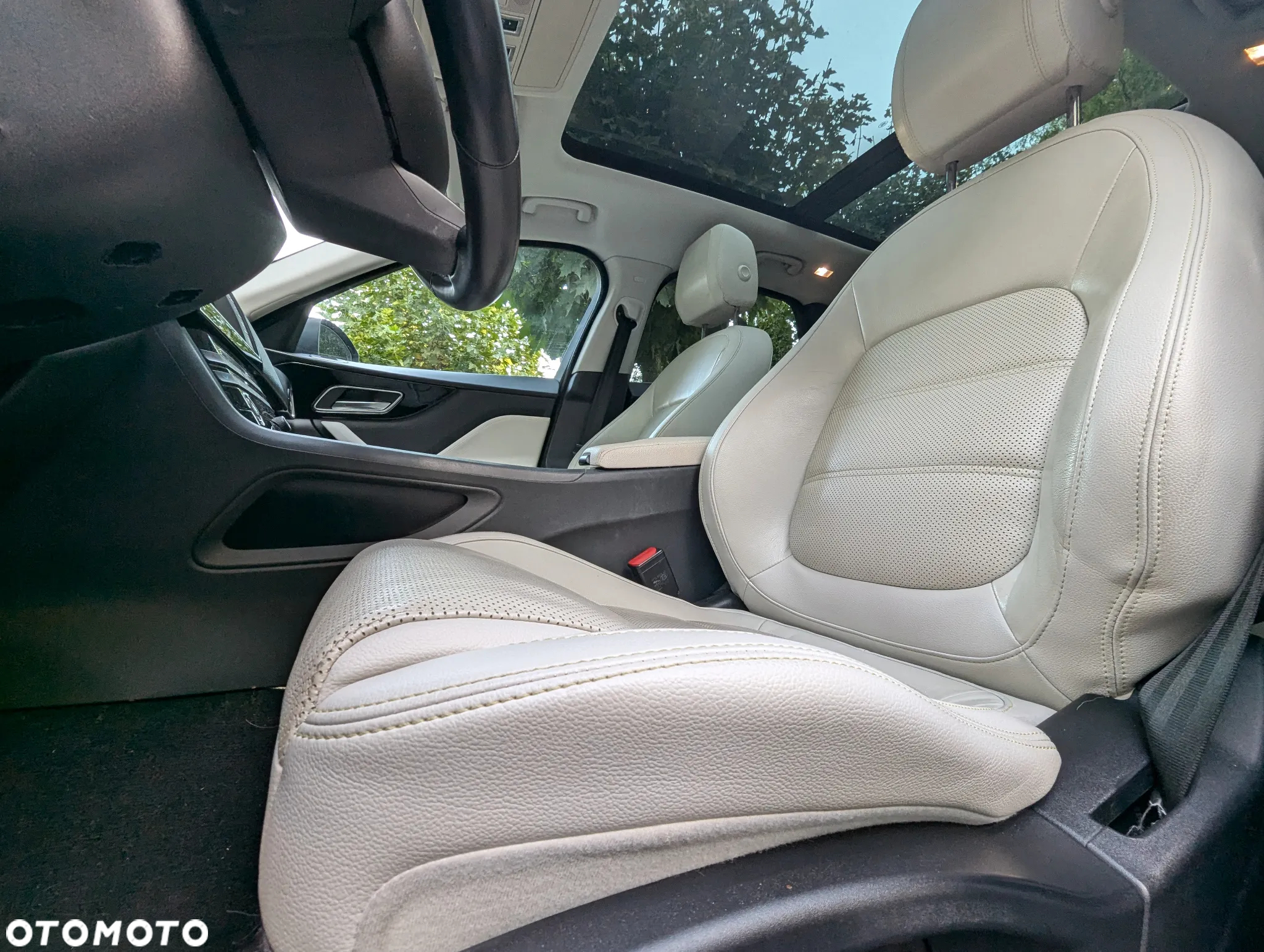 Jaguar F-Pace 2.0 i4D AWD Prestige - 14