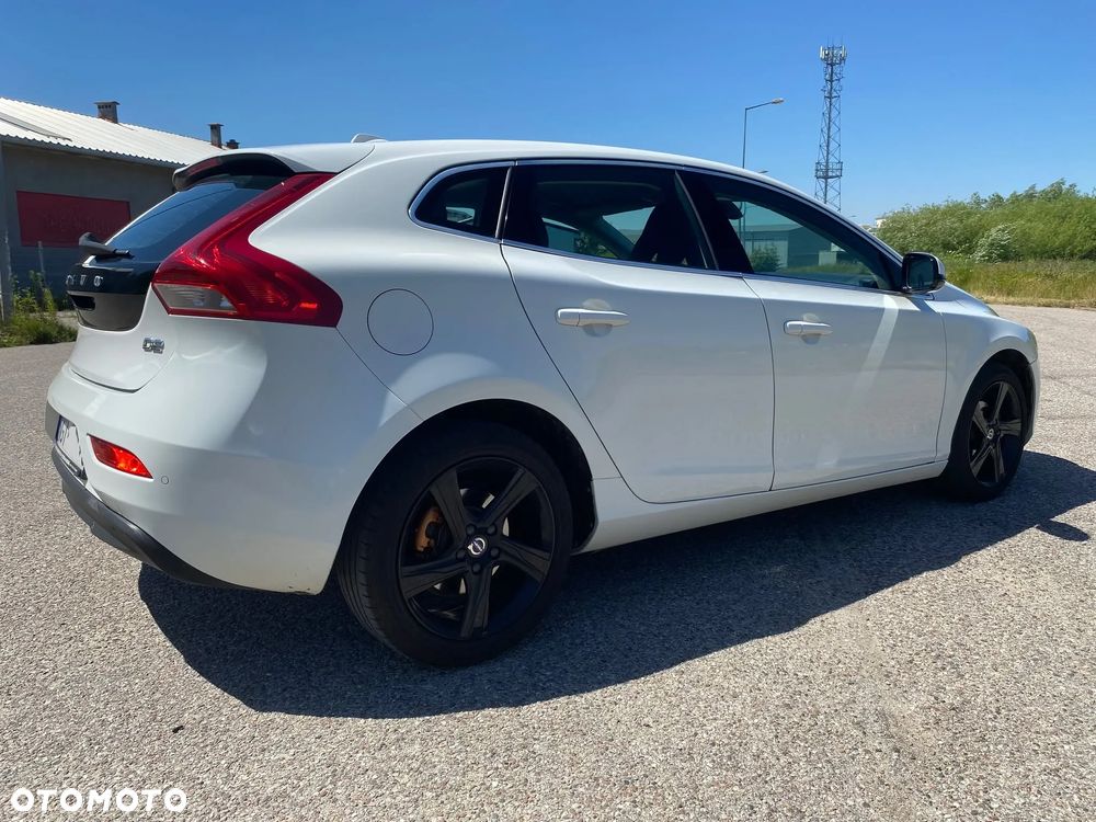 Volvo V40 D2 - 3