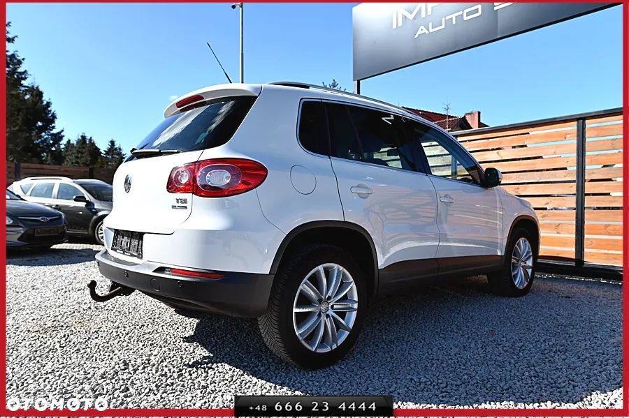 Volkswagen Tiguan - 12