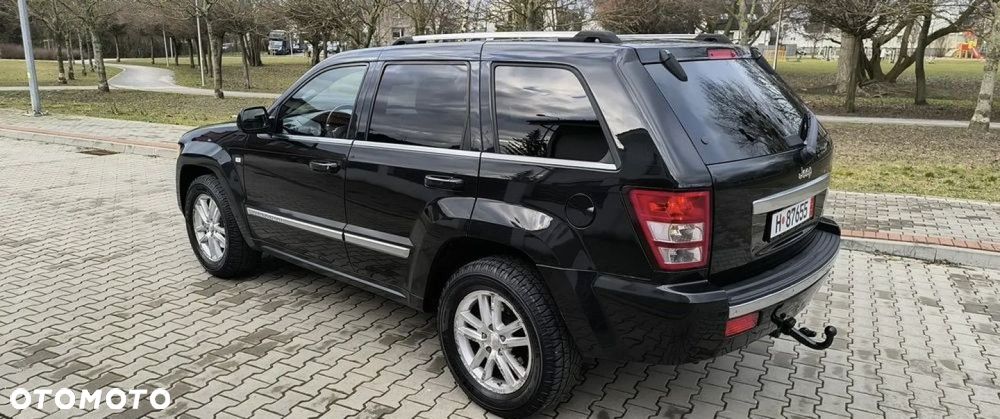 Jeep Grand Cherokee - 15