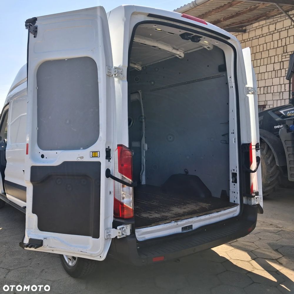 Ford Transit - 20