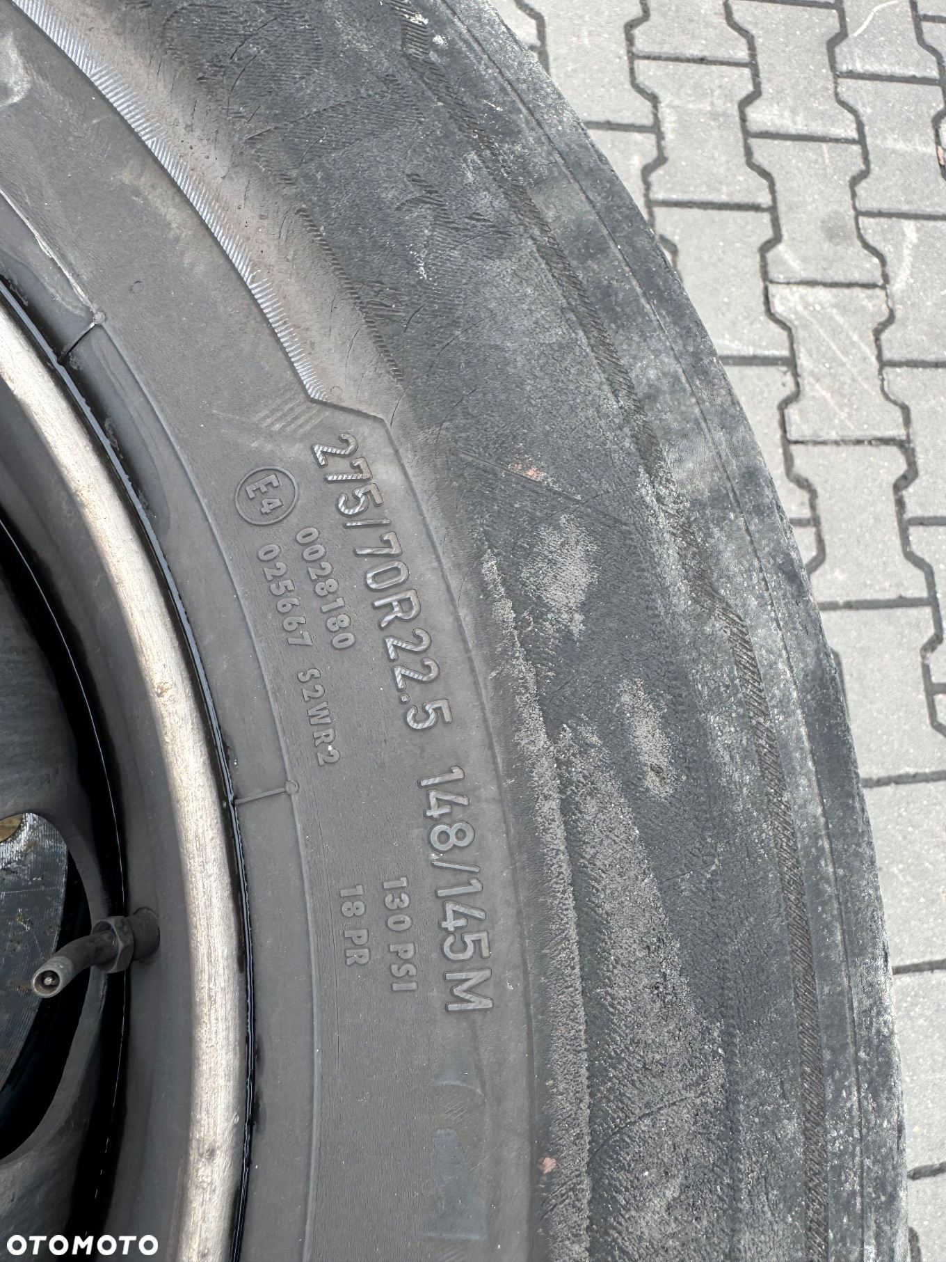 Kompletne koło prowadzące, felga, opona Continental 275/70 R22,5 - 3