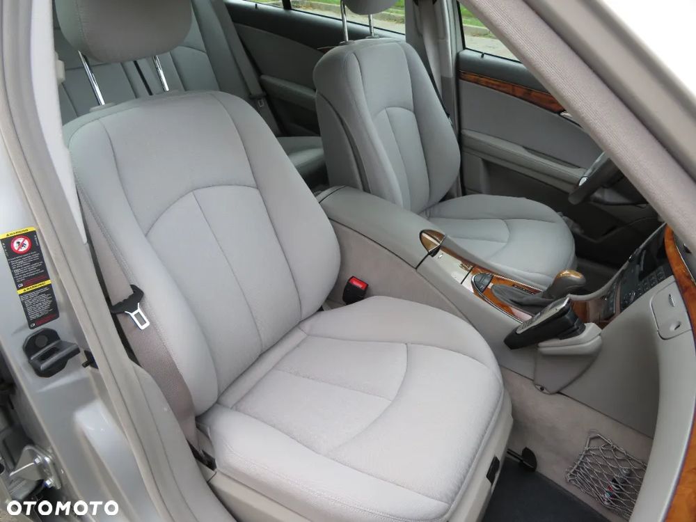 Mercedes-Benz Klasa E 320 Elegance - 12