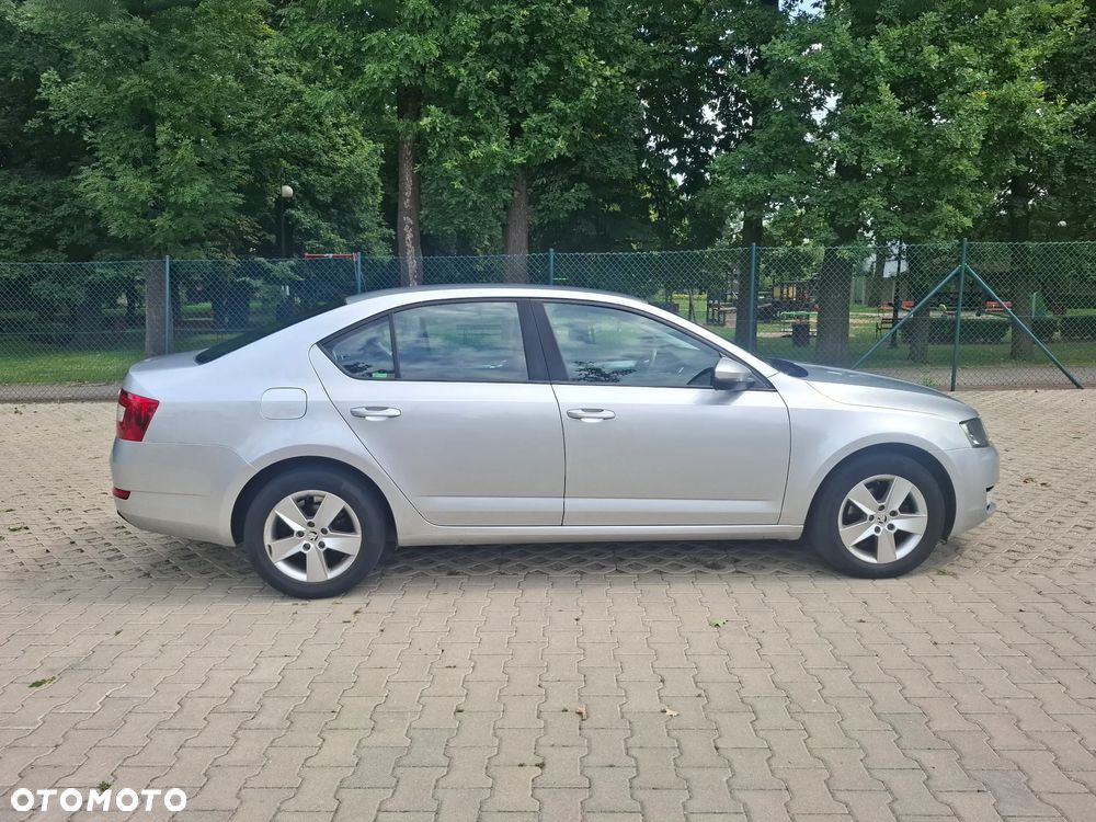 Skoda Octavia 1.6 TDI Active - 5