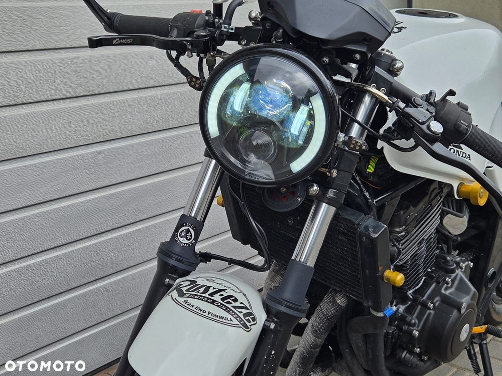 Honda CB - 8