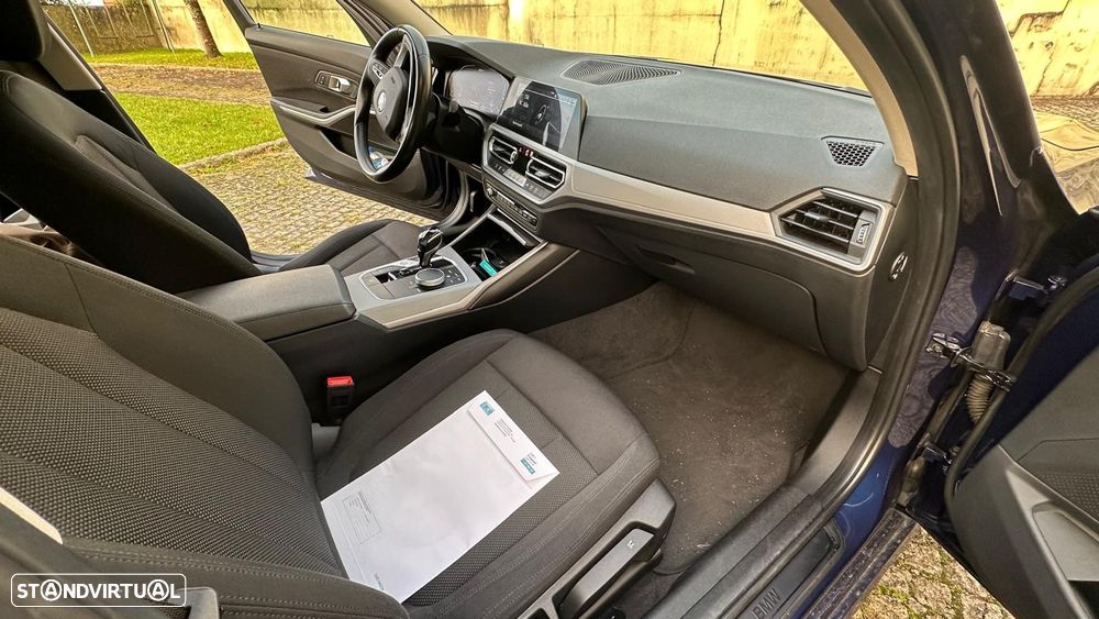 BMW 330 e iPerformance - 13