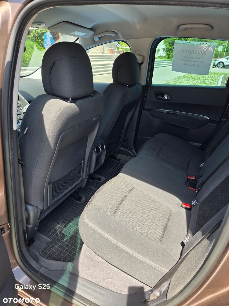 Peugeot 3008 1.6 HDi Active - 6
