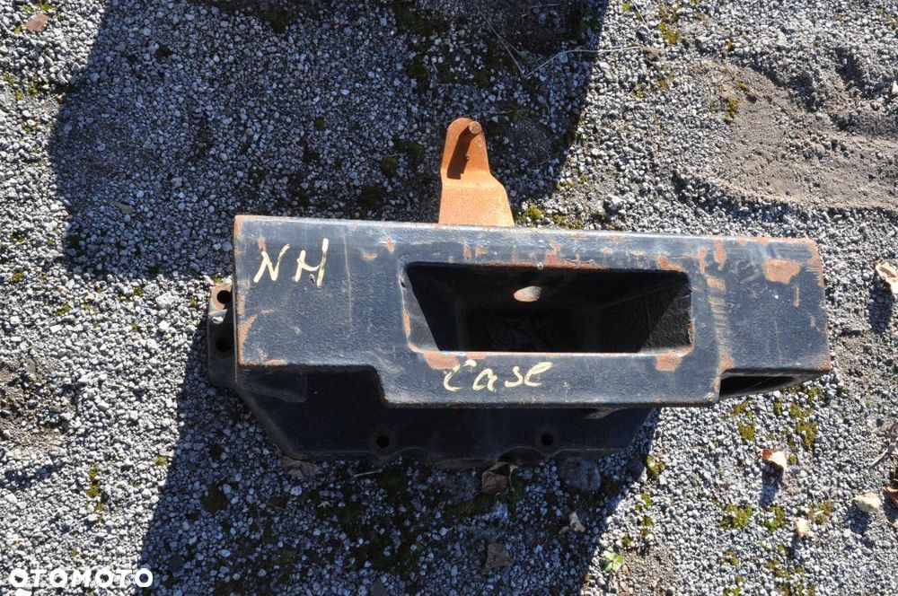 WSPORNIK WIESZAK RAMA CASE / NEW HOLLAND NR PS84313805 - 1