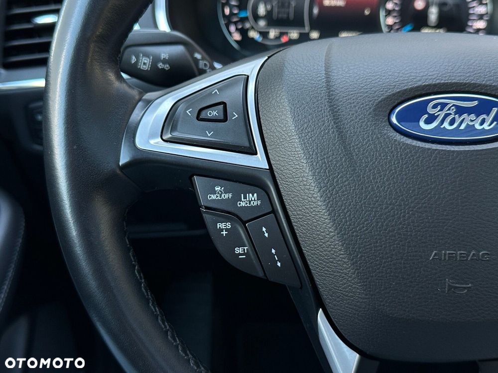 Ford S-Max - 18