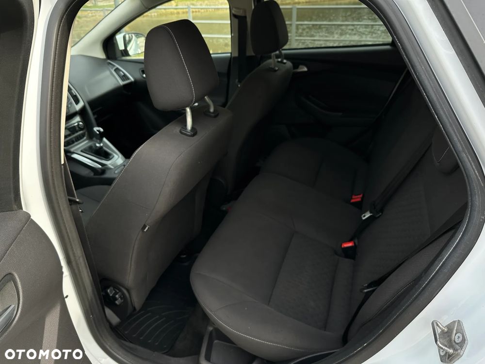 Ford Focus 1.0 EcoBoost STart-Stopp-System TITANIUM - 19