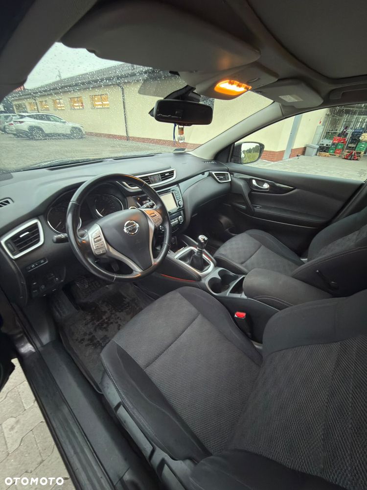 Nissan Qashqai 1.2 DIG-T N-Connecta EU6 - 11
