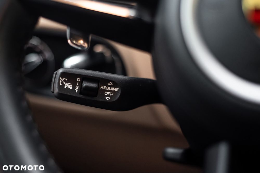 Porsche Macan Standard - 19