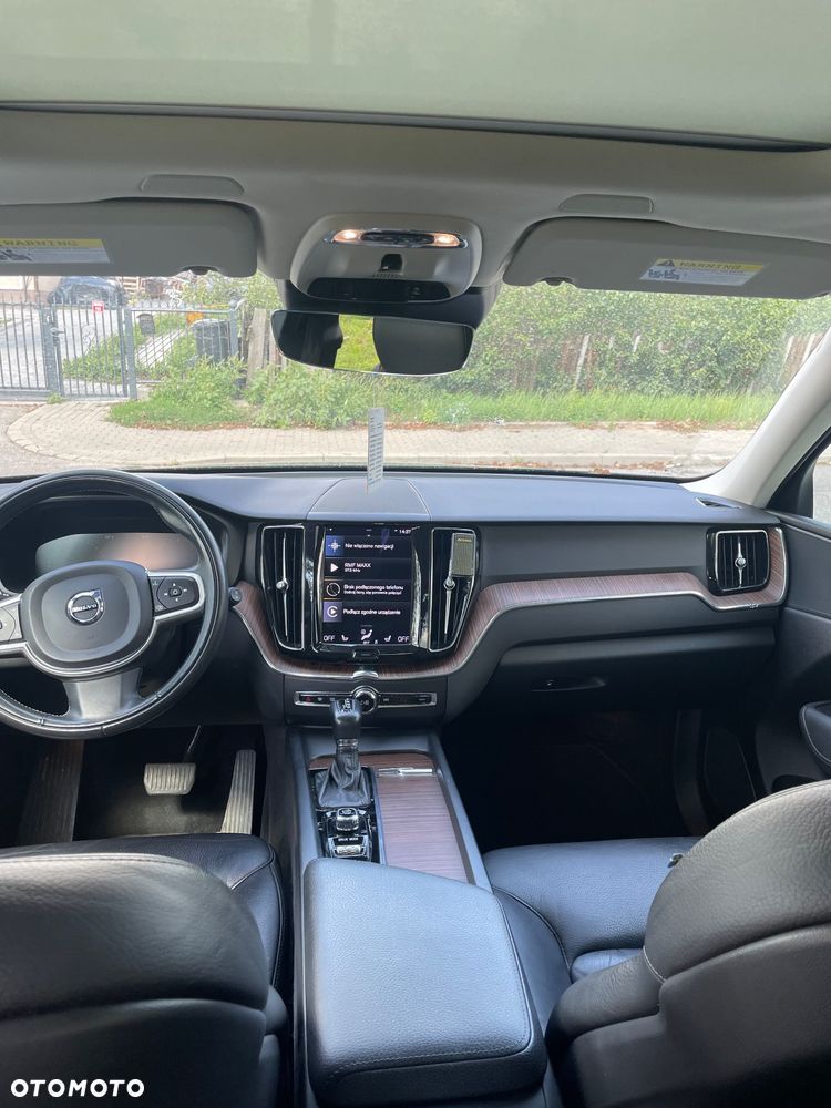 Volvo XC 60 T5 AWD Geartronic Momentum Pro - 5
